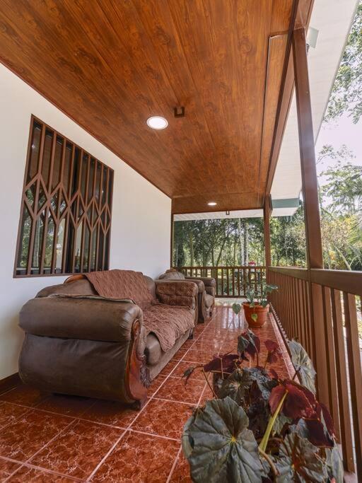 Casa Iris- For Family, Steps From The Beach, Pool And Yoga Deck Holiday home Puerto Viejo de Talamanca