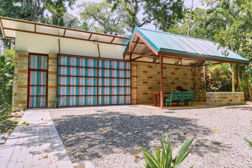 Casa Iris- For Family, Steps From The Beach, Pool And Yoga Deck *