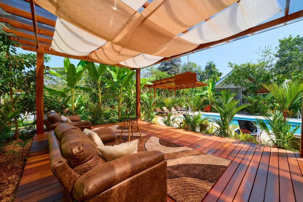 Casa Iris- For Family, Steps From The Beach, Pool And Yoga Deck Holiday home Puerto Viejo de Talamanca